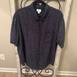 Lularoe 100% Rayon Men’s Short Sleeve Shirt Alphabet w/ Lularoe Size Extra Large